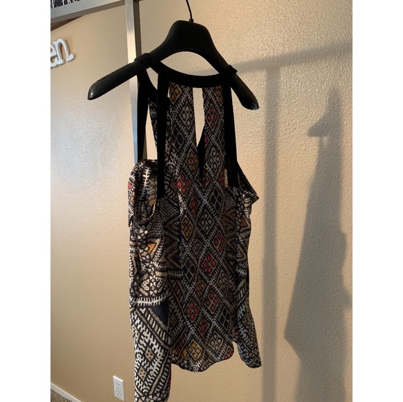 Cute Blouse - Picture 2 of 2